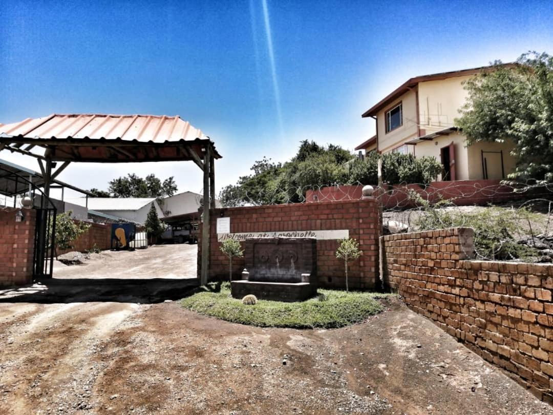 Larochelle Guesthouse Keetmanshoop Exterior photo