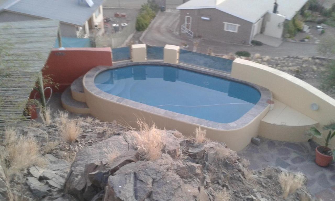 Larochelle Guesthouse Keetmanshoop Exterior photo